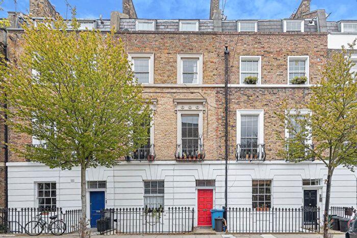 4 Bedroom Flat To Rent In Richmond Avenue, Islington, N1