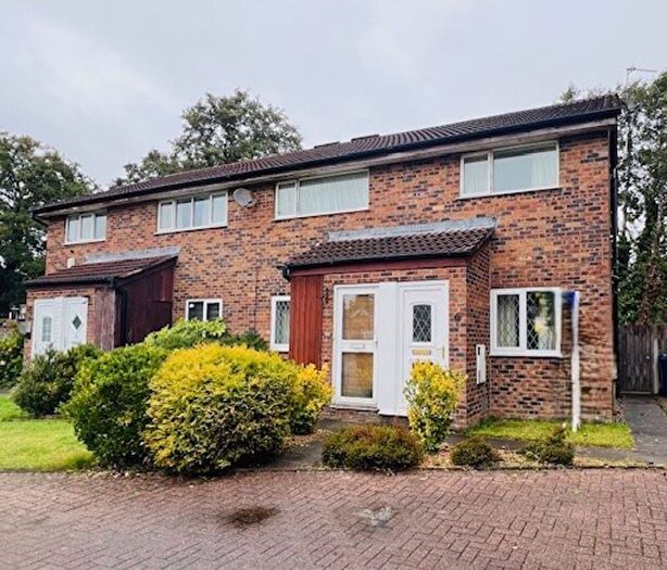2 Bedroom Flat For Sale In Meadow Bank, Penwortham, Preston, PR1