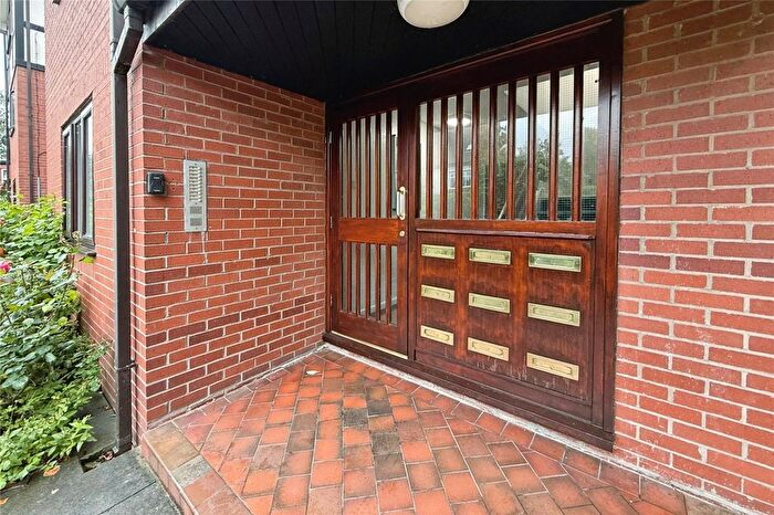 1 Bedroom Flat For Sale In Hillcrest, Park Road, Salford, Greater Manchester, M6