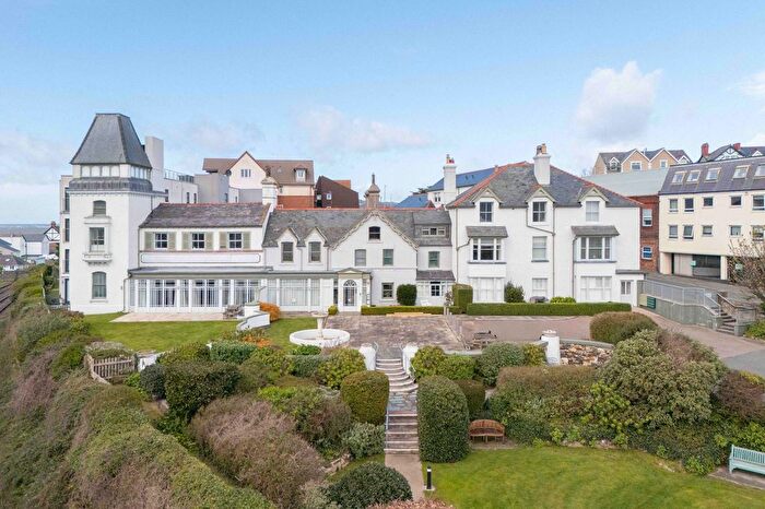 2 Bedroom Flat For Sale In Station Road, Deganwy, LL31