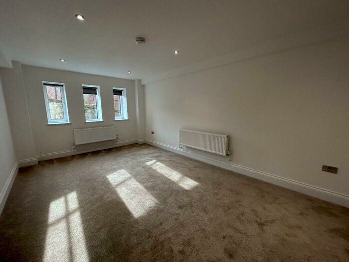 2 Bedroom Apartment To Rent In St. Marys Gate, Derby, Derbyshire, DE1