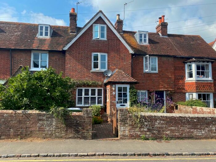 3 Bedroom Property To Rent In High Street, Barcombe, BN8