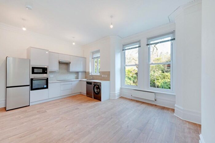 1 Bedroom Apartment To Rent In Primrose Gardens, Belsize Park, NW3