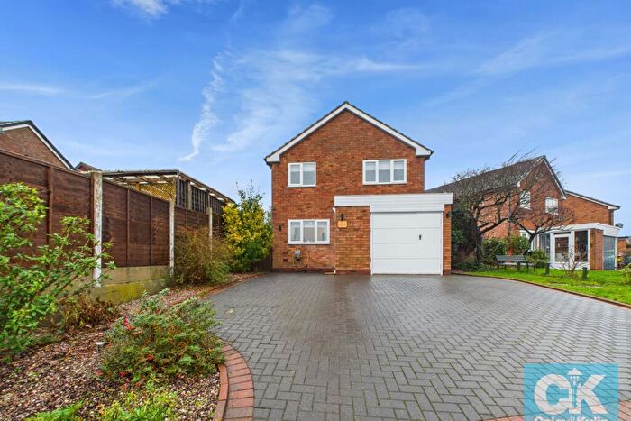 4 Bedroom Detached House For Sale In Hemlingford Road, Kingsbury, Tamworth, B78