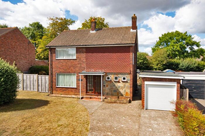 3 Bedroom Detached House For Sale In Gorse Way, Hartley, Kent, DA3