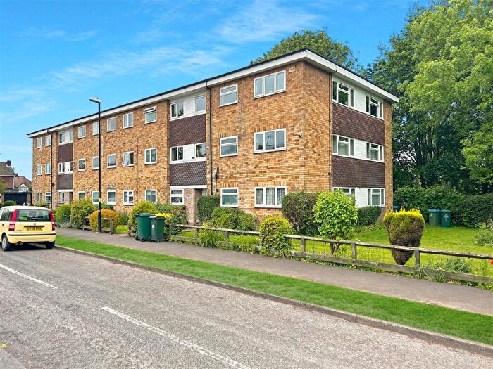 2 Bedroom Flat To Rent In New Road, Church Court New Road, CV6