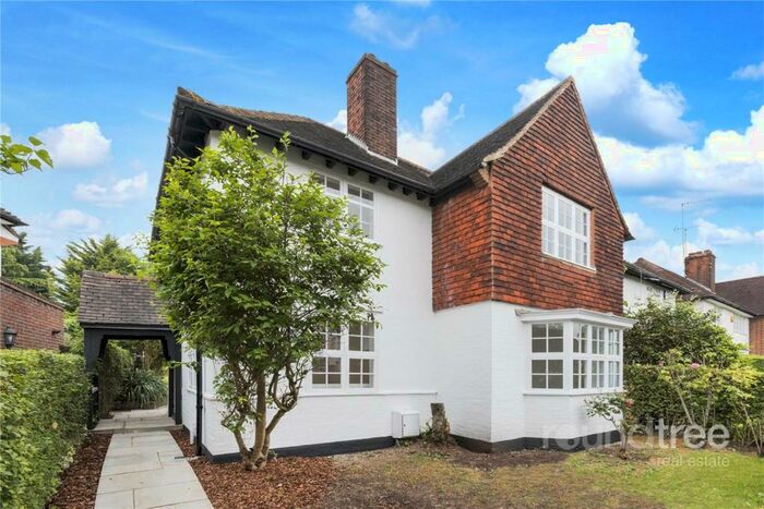 3 Bedroom House To Rent In Brookland Rise, Golders Green, NW11