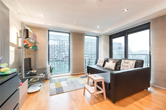 2 Bedroom Flat For Sale In Millharbour, Millwall, E14