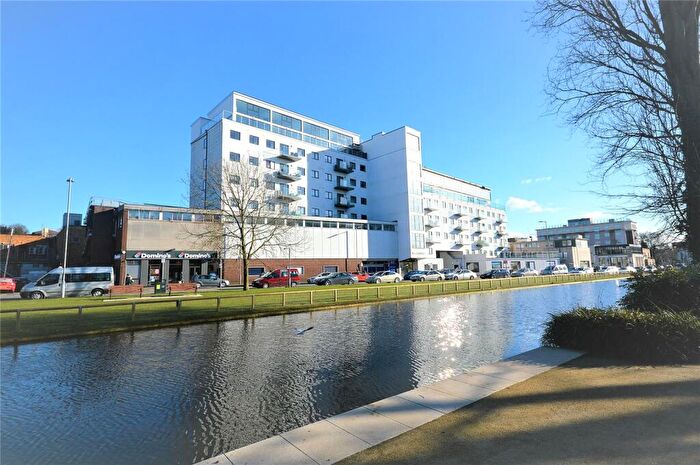 1 Bedroom Apartment To Rent In Swan Court, Waterhouse Street, Hemel Hempstead, Hertfordshire, HP1