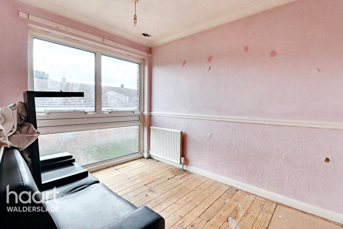 3 Bedroom End Of Terrace House For Sale In Knavesacre Court, Gillingham, ME8