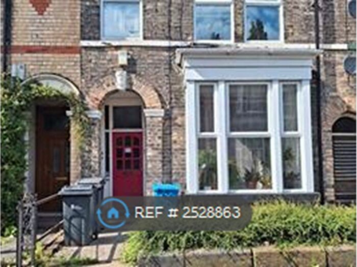 1 Bedroom Flat To Rent In Park Grove, Hull, HU5