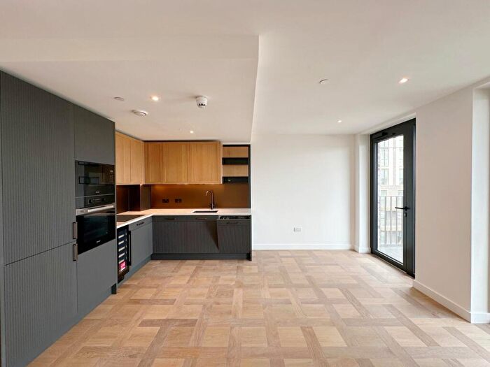 1 Bedroom Flat To Rent In Merino Gardens, London Dock, E1W