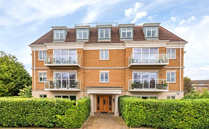 2 Bedroom Flat For Sale In Kemerton Road, Beckenham, BR3