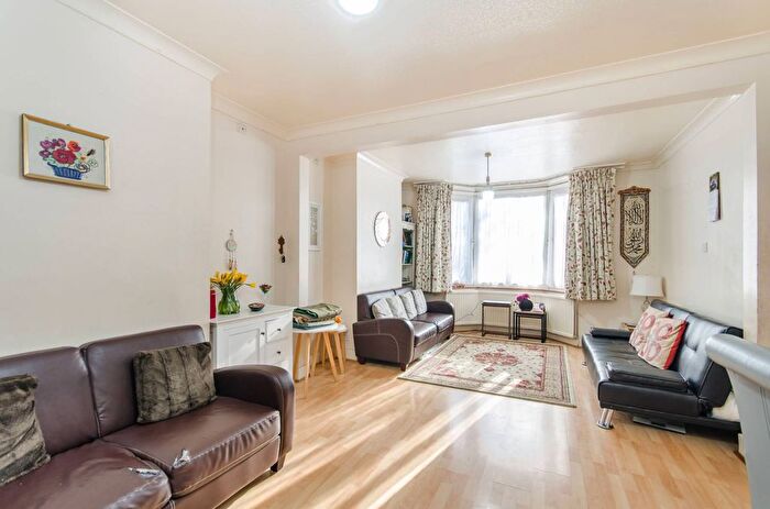 3 Bedroom Property For Sale In Windmill Road, Croydon, CR0