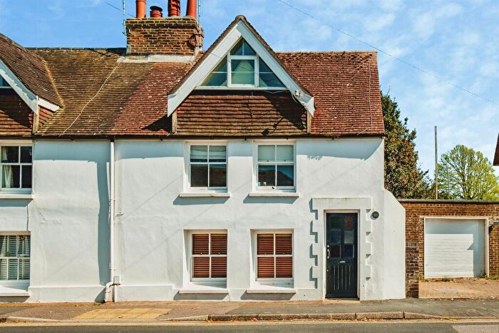 2 Bedroom Character Property For Sale In Southdown Road, Shoreham-By-Sea, BN43