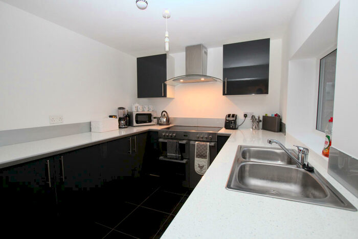 2 Bedroom Flat To Rent In Haydn Avenue, Manchester, M14