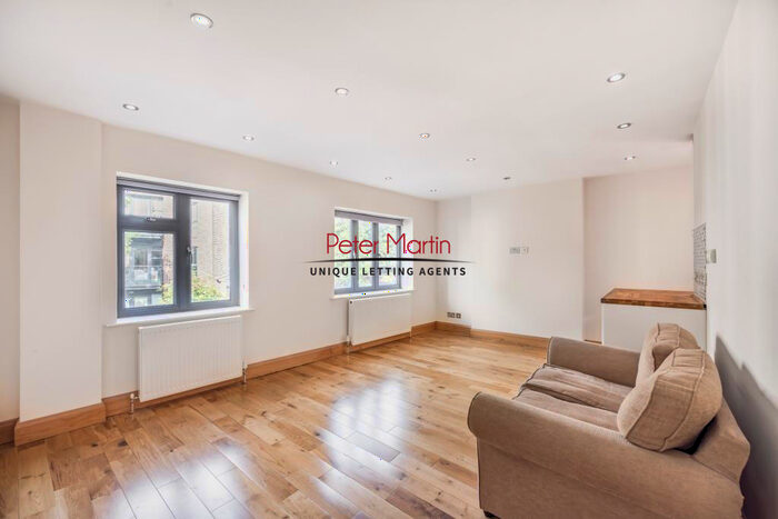 1 Bedroom Apartment To Rent In The Village, North End Way, Hampstead, NW3