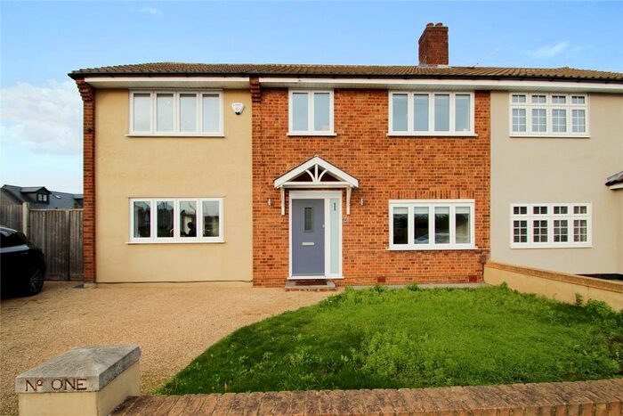 4 Bedroom Semi-Detached House To Rent In Wych Elm Road, Hornchurch, RM11