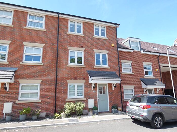 4 Bedroom Town House To Rent In Newton Drive, Church Crookham, Fleet, Hampshire, GU52