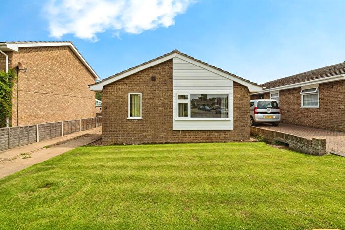 3 Bedroom Detached Bungalow For Sale In Mayfield Drive, Cromer, NR27