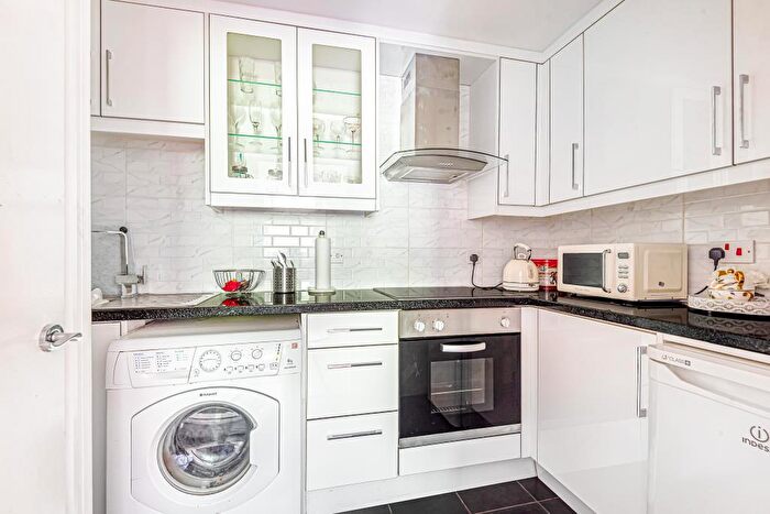 1 Bedroom Apartment To Rent In Tippett Rise, Reading, RG2