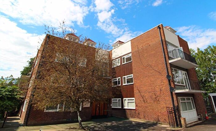 1 Bedroom Property For Sale In Shevon Way, Brentwood, CM14