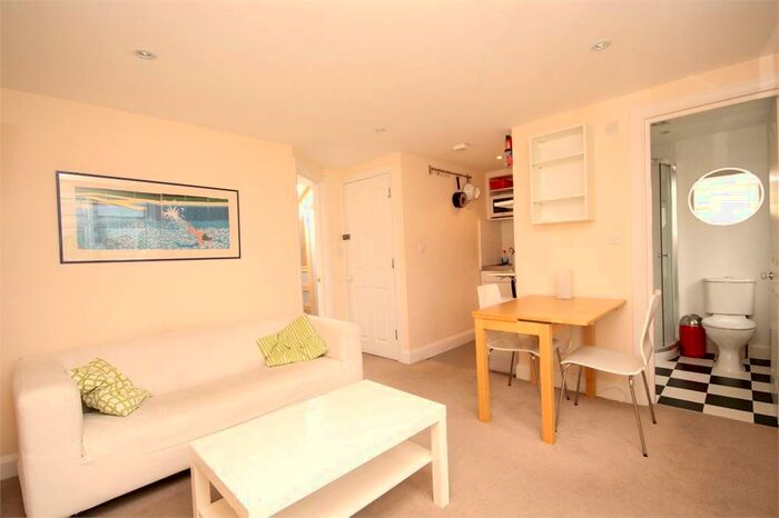 1 Bedroom Flat To Rent In Normanby Road, Dollis Hill, London, NW10