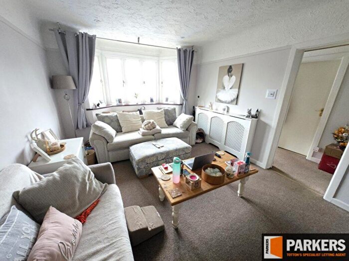 2 Bedroom Detached House To Rent In Hammonds Green, Totton, SO40