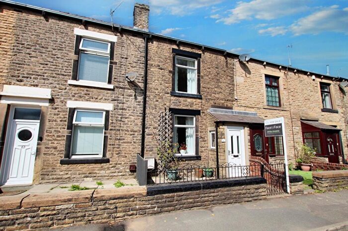 3 Bedroom Terraced House For Sale In Todmorden Road, Littleborough, OL15
