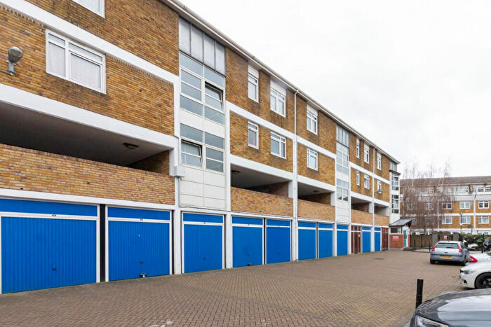 Studio To Rent In Flaxman Road, Camberwell, SE5