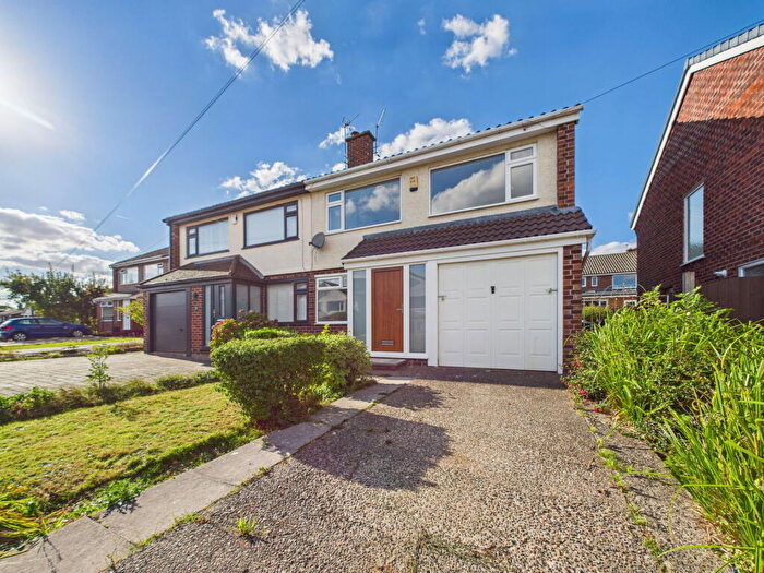 3 Bedroom Semi-Detached House For Sale In Ennerdale Drive, Aughton, L39