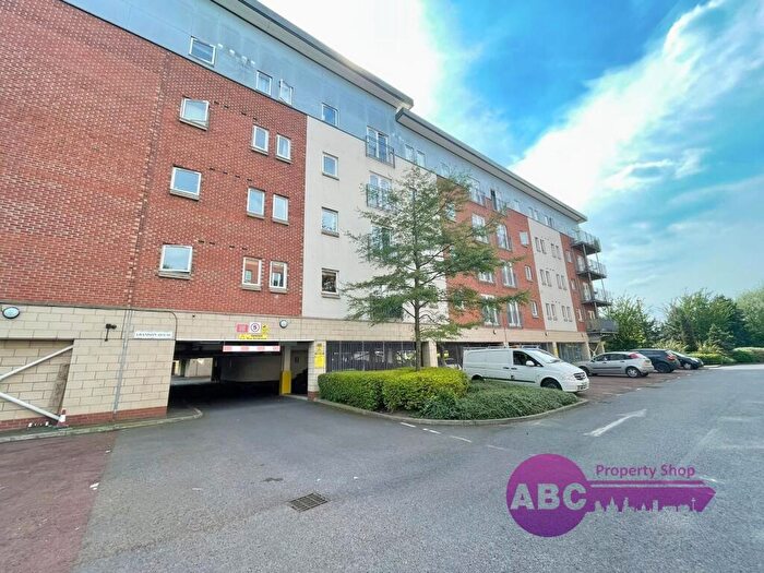 2 Bedroom Apartment To Rent In Adamson House, Elmira Way, Salford, M5