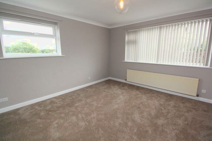 2 Bedroom Apartment To Rent In Daylesford Road, Whitecliff, Poole, BH14