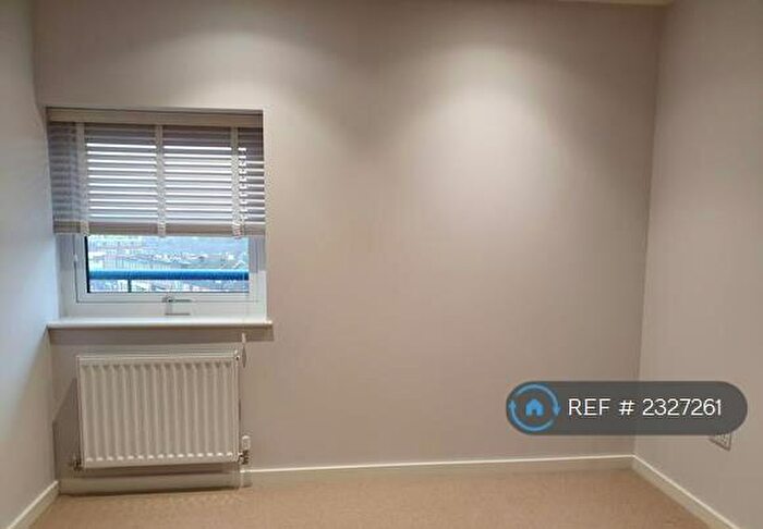 1 Bedroom Flat To Rent In Darkes Lane, Potters Bar, EN6