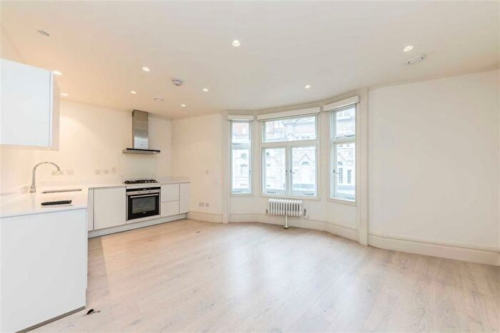 1 Bedroom Flat To Rent In Exeter Street, Fitzrovia Amp; Covent Garden, WC2E