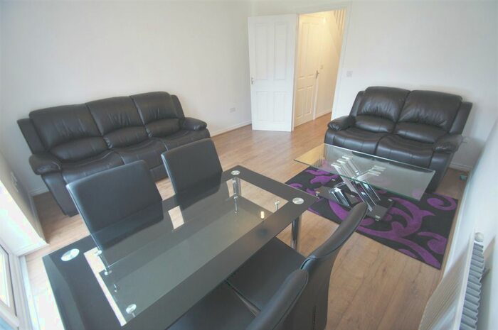 3 Bedroom End Of Terrace House To Rent In Signals Drive, Coventry, CV3