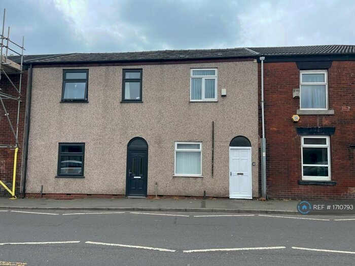 2 Bedroom Terraced House To Rent In Grimshaw Lane, Middleton, Manchester, M24