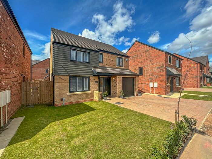 4 Bedroom Detached House To Rent In Corver Crescent, Hazlerigg, Newcastle Upon Tyne, NE13