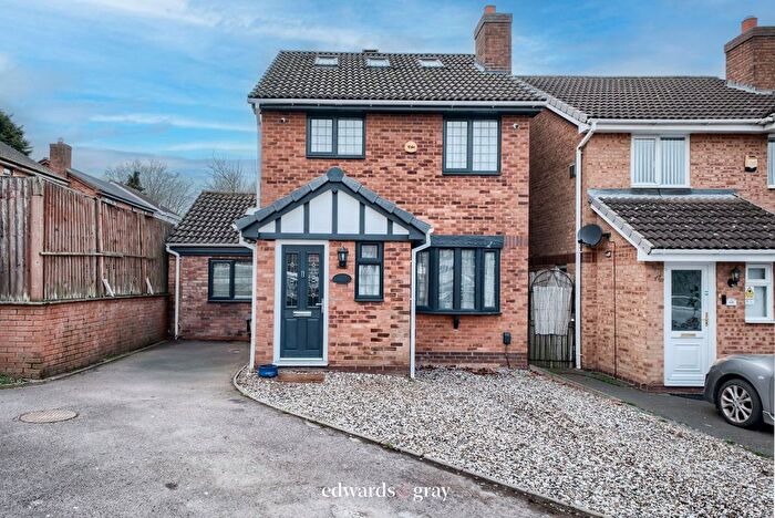 4 Bedroom Detached House For Sale In Middle Leaford, Shard End, Birmingham, B34