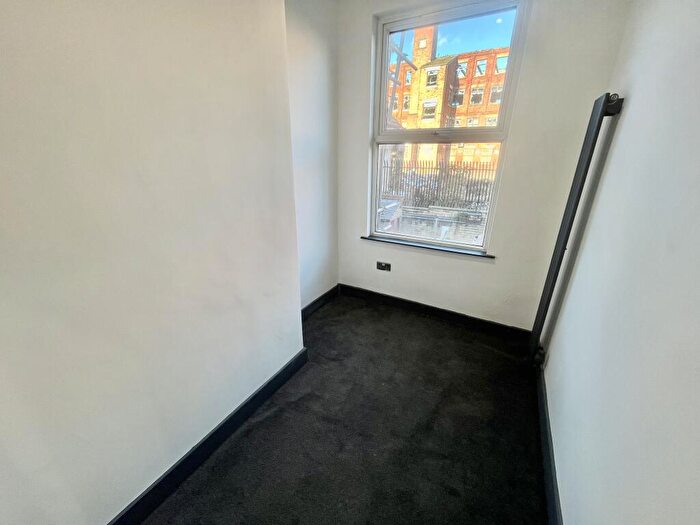 4 Bedroom House To Rent In Gladstone Street, Nottingham, NG7