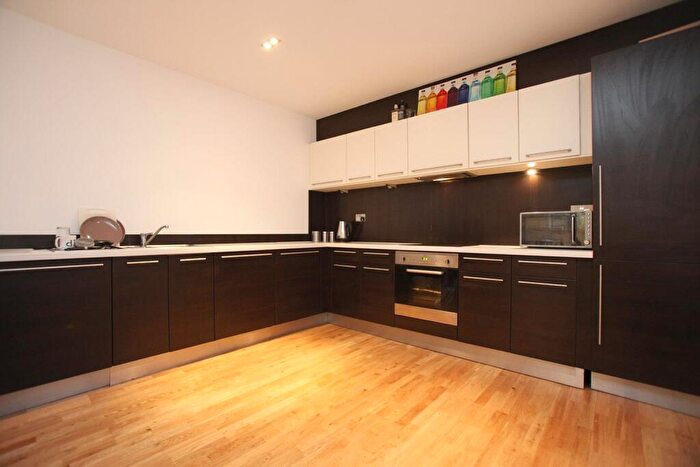 2 Bedroom Apartment To Rent In Gwynt Mansions, Pontcanna, CF11