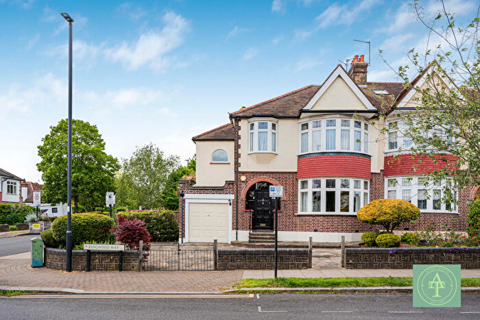 4 Bedroom Semi-Detached House For Sale In Ringwood Way, Winchmore Hill, London, N21