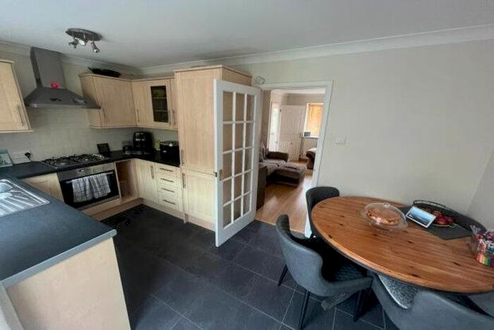 2 Bedroom Property To Rent In Middle Mill Road, West Malling, ME19