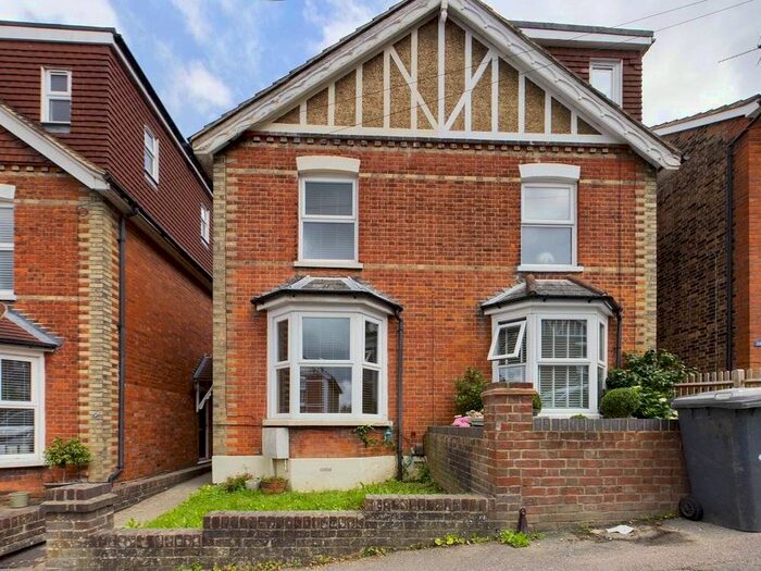 2 Bedroom Semi-Detached House To Rent In Judd Road, Tonbridge, Kent, TN9