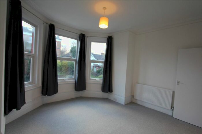 2 Bedroom Flat To Rent In Alexandra Park Road, Alexandra Park, London N22