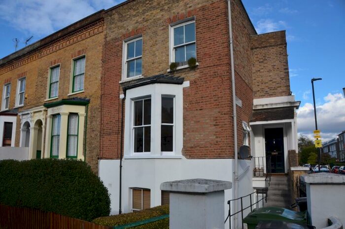 2 Bedroom Flat To Rent In Dulwich Road, Brixton, London, SE24