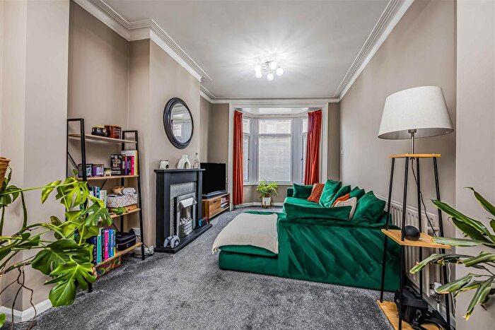 3 Bedroom Terraced House For Sale In Pitcroft Road, Portsmouth, PO2