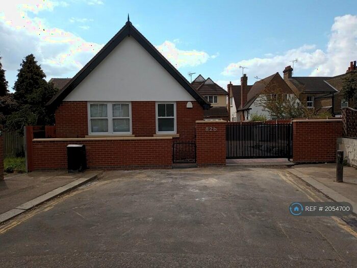 1 Bedroom Bungalow To Rent In Burdett Avenue, Westcliff-On-Sea, SS0