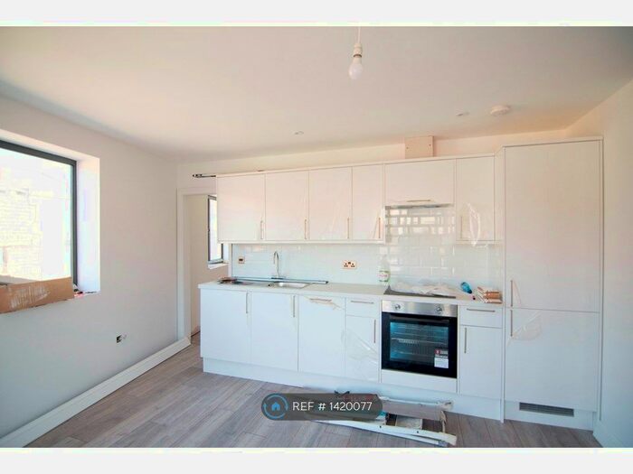 1 Bedroom Flat To Rent In Stamford Hill, London, N16