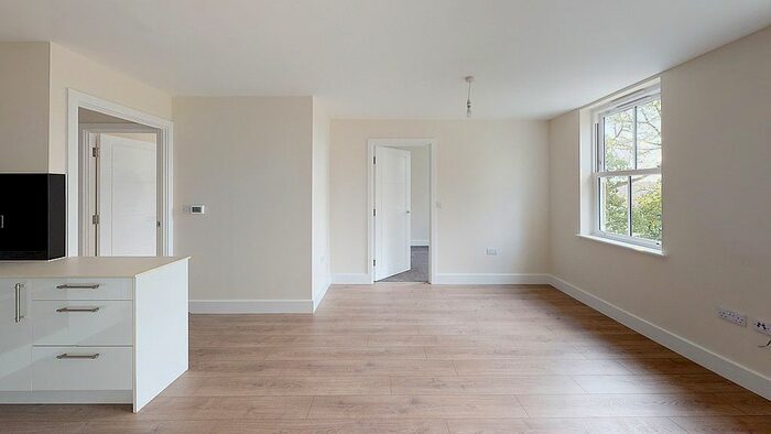 2 Bedroom Flat To Rent In Blake House, Peel Street, Maidstone, ME14